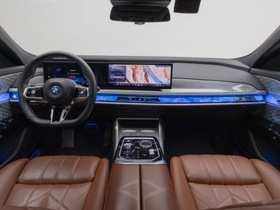 BMW I7 - 7