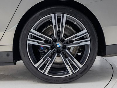 BMW I7 - 6