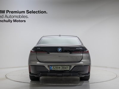 BMW I7 - 2