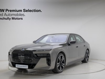 BMW I7 - 1