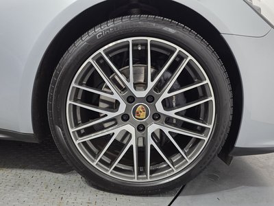 PORSCHE PANAMERA - 8