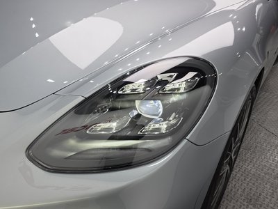 PORSCHE PANAMERA - 9
