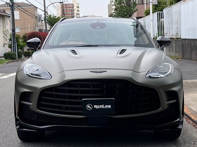 ASTON MARTIN DBX - 5