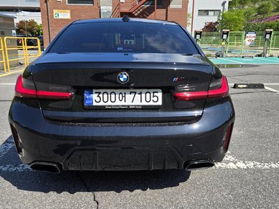 2023 BMW 3 SERIES — фото 3