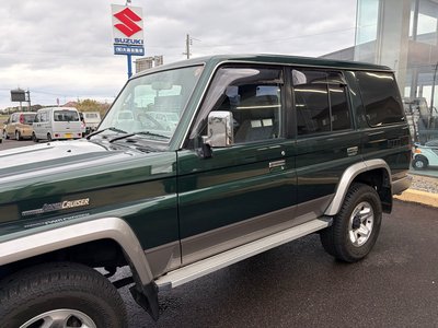 TOYOTA LAND CRUISER 70 - 7