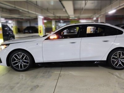 2024 BMW 5 SERIES 照片 4