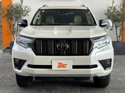 TOYOTA LAND CRUISER PRADO - 9