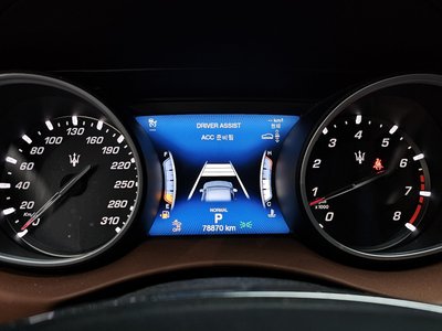 صورة 8 لـ 2020 Maserati LEVANTE