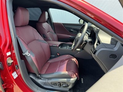 2024 Lexus ES thumbnail 26