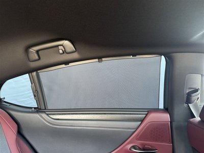 2024 Lexus ES thumbnail 25