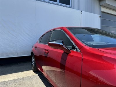 2024 Lexus ES thumbnail 34