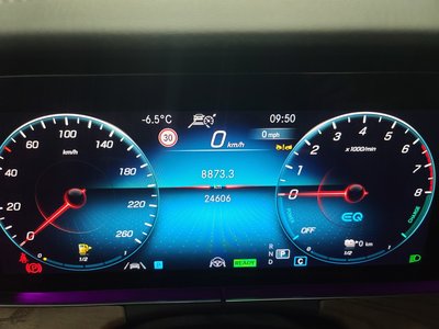 MERCEDES-BENZ E-CLASS - 6