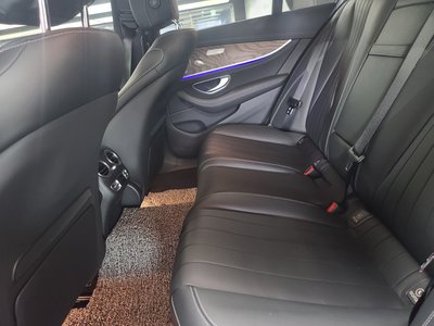 MERCEDES-BENZ E-CLASS - 9