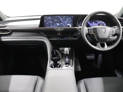 صورة 5 لـ 2026 Toyota CROWN ESTATE