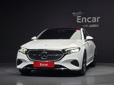 MERCEDES-BENZ E-CLASS - 2