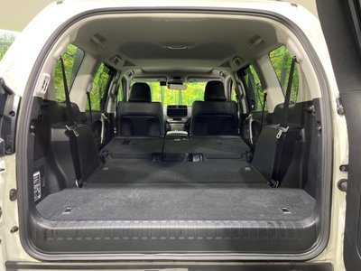 TOYOTA LAND CRUISER PRADO - 10