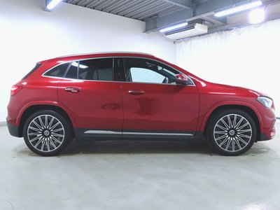 MERCEDES-BENZ GLA - 8