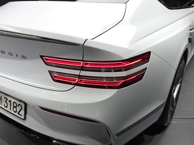 GENESIS G80 (RG3) - 10