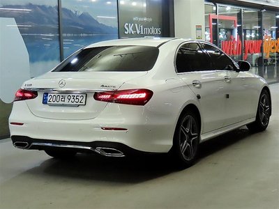 MERCEDES-BENZ E-CLASS - 3