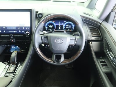 صورة 23 لـ 2023 Toyota VELLFIRE