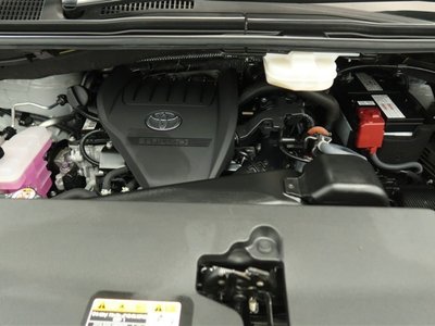 صورة 38 لـ 2023 Toyota VELLFIRE