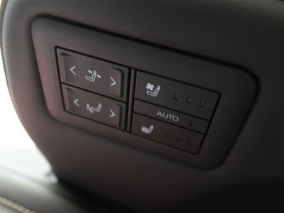 صورة 18 لـ 2023 Toyota VELLFIRE