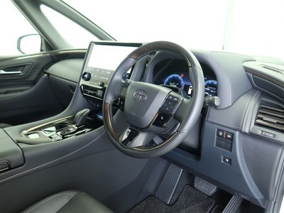 صورة 26 لـ 2023 Toyota VELLFIRE