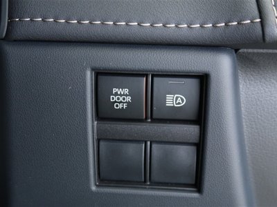 صورة 15 لـ 2023 Toyota VELLFIRE