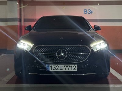 MERCEDES-BENZ E-CLASS - 2