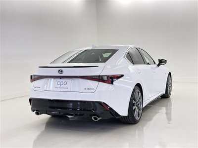 صورة مصغرة 18 لـ 2021 Lexus IS