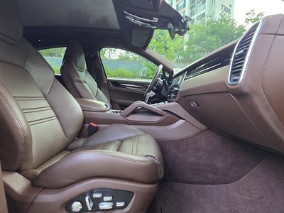 2020 Porsche CAYENNE — миниатюра 13