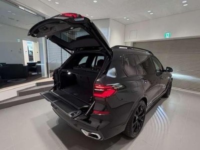 2025 BMW X7 照片 8
