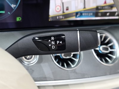 2021 Mercedes-BENZ E-CLASS — миниатюра 12