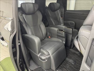 TOYOTA ALPHARD - 7