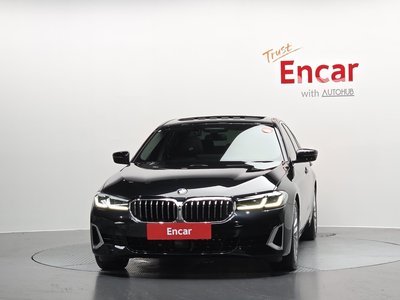صورة 2 لـ 2023 BMW 5 SERIES