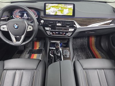 صورة 5 لـ 2023 BMW 5 SERIES