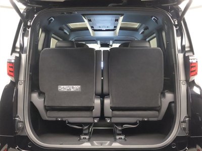 2025 Toyota ALPHARD 照片 32