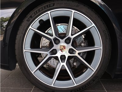 صورة مصغرة 16 لـ 2025 Porsche 911