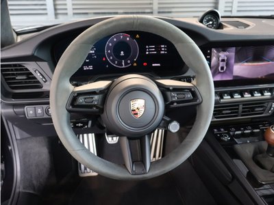 صورة مصغرة 18 لـ 2025 Porsche 911