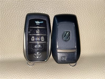 2023 Toyota ALPHARD — миниатюра 13