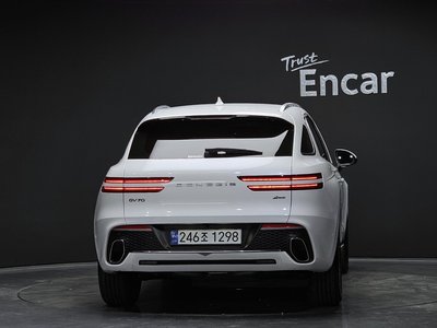2024 Genesis GV70 photo 3