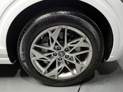 2024 Genesis GV70 photo 6