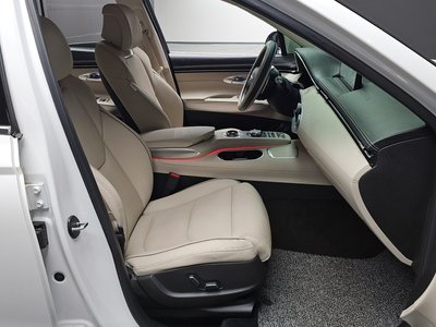 2024 Genesis GV70 photo 10