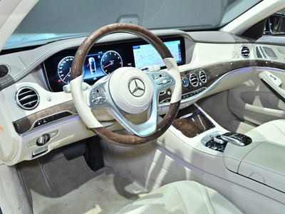2018 Mercedes-BENZ S-CLASS photo 3