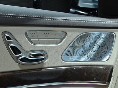 2018 Mercedes-BENZ S-CLASS photo 4