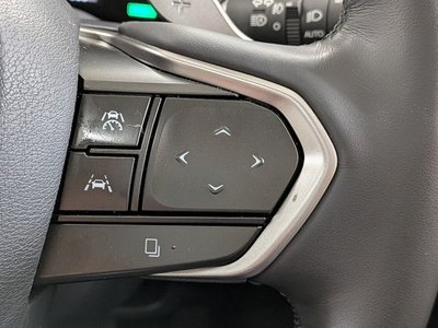 صورة 9 لـ 2023 Lexus RX
