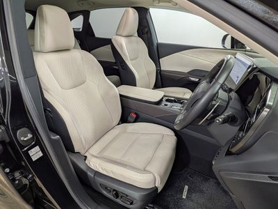 صورة 6 لـ 2023 Lexus RX