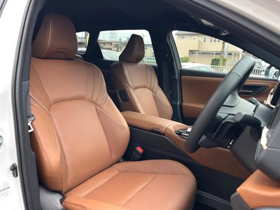 TOYOTA CROWN ESTATE - 8