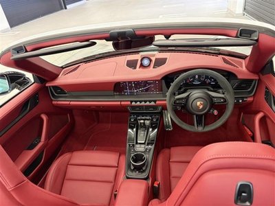 2026 Porsche 911 — миниатюра 18