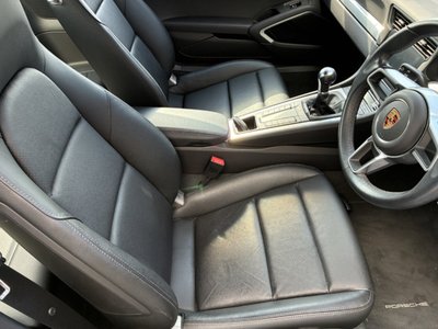 PORSCHE 911 - 10